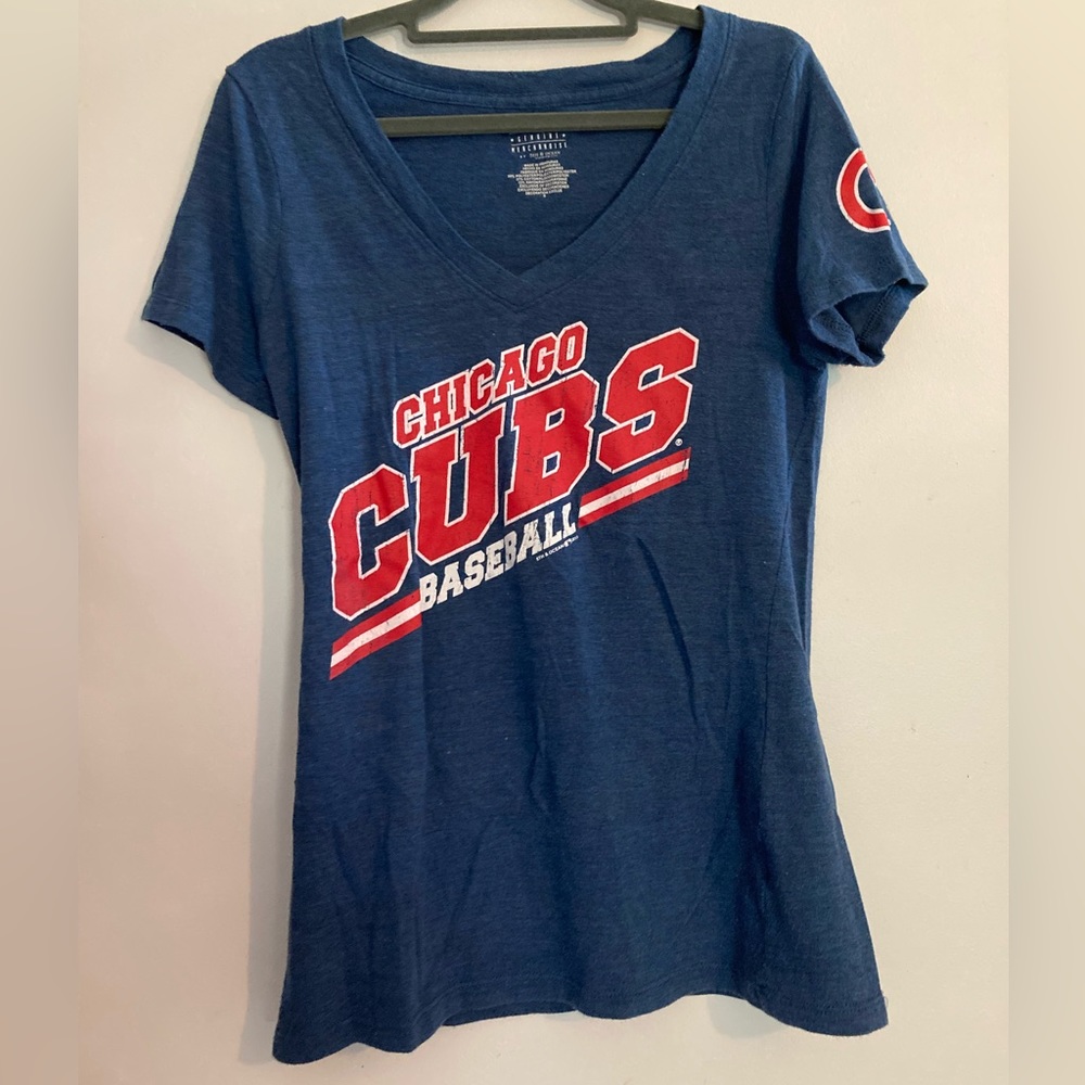 3/$10 5th & Ocean Genuine Merchandise Chicago Cubs Tee